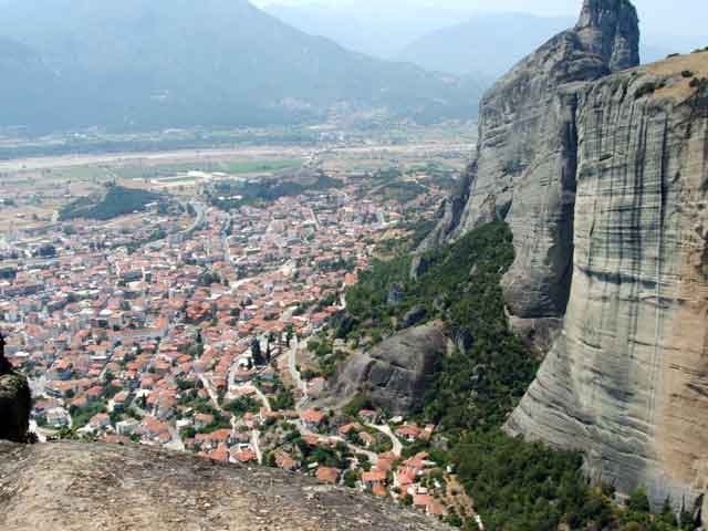 Πανοραμική λήψη της Καλαμπάκας και των Μετεώρων, Τρίκαλα, Θεσσαλία Ελλάδα.